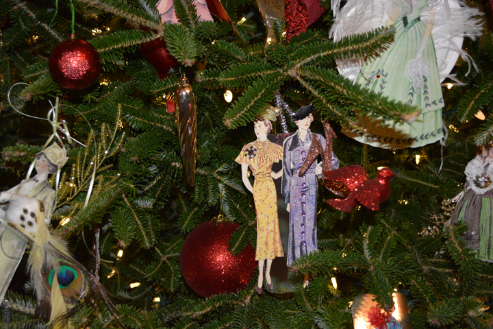 detail of the holiday tree at Laurel Hill